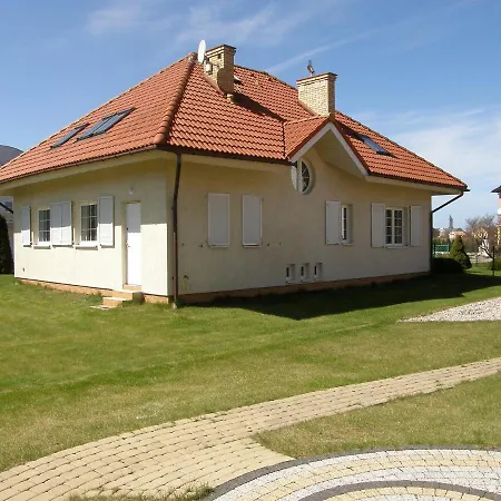 Maly Dworek By Interhome * Leba